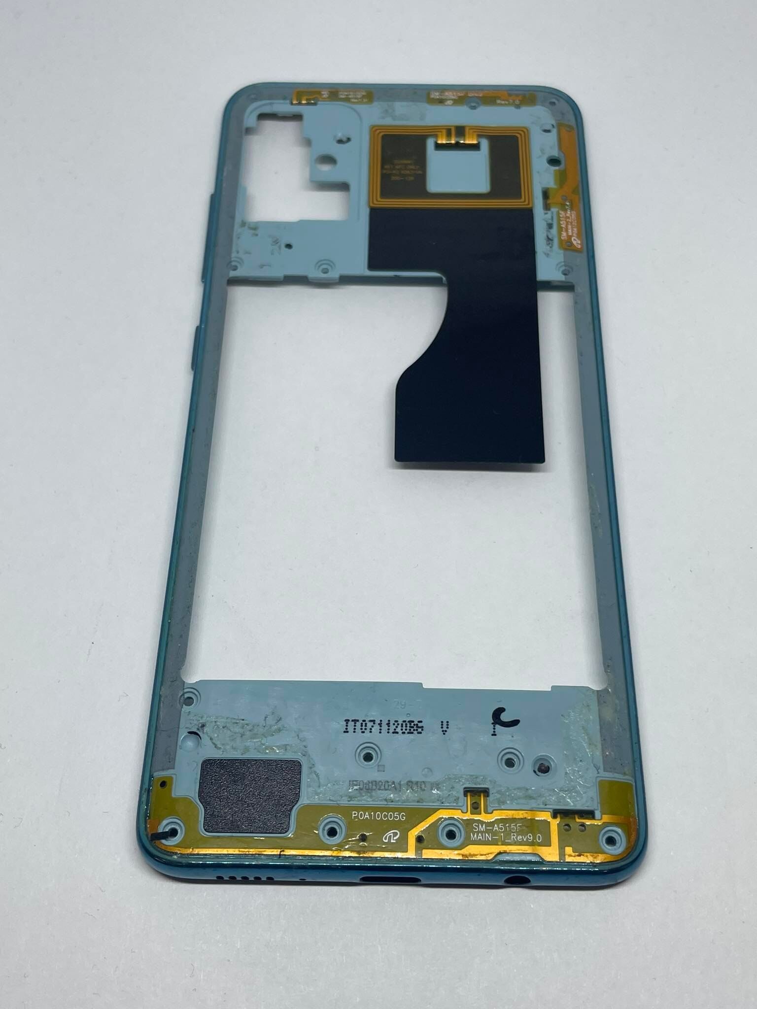 Средна рамка за Samsung Galaxy A51 blue употребявана - Image 4