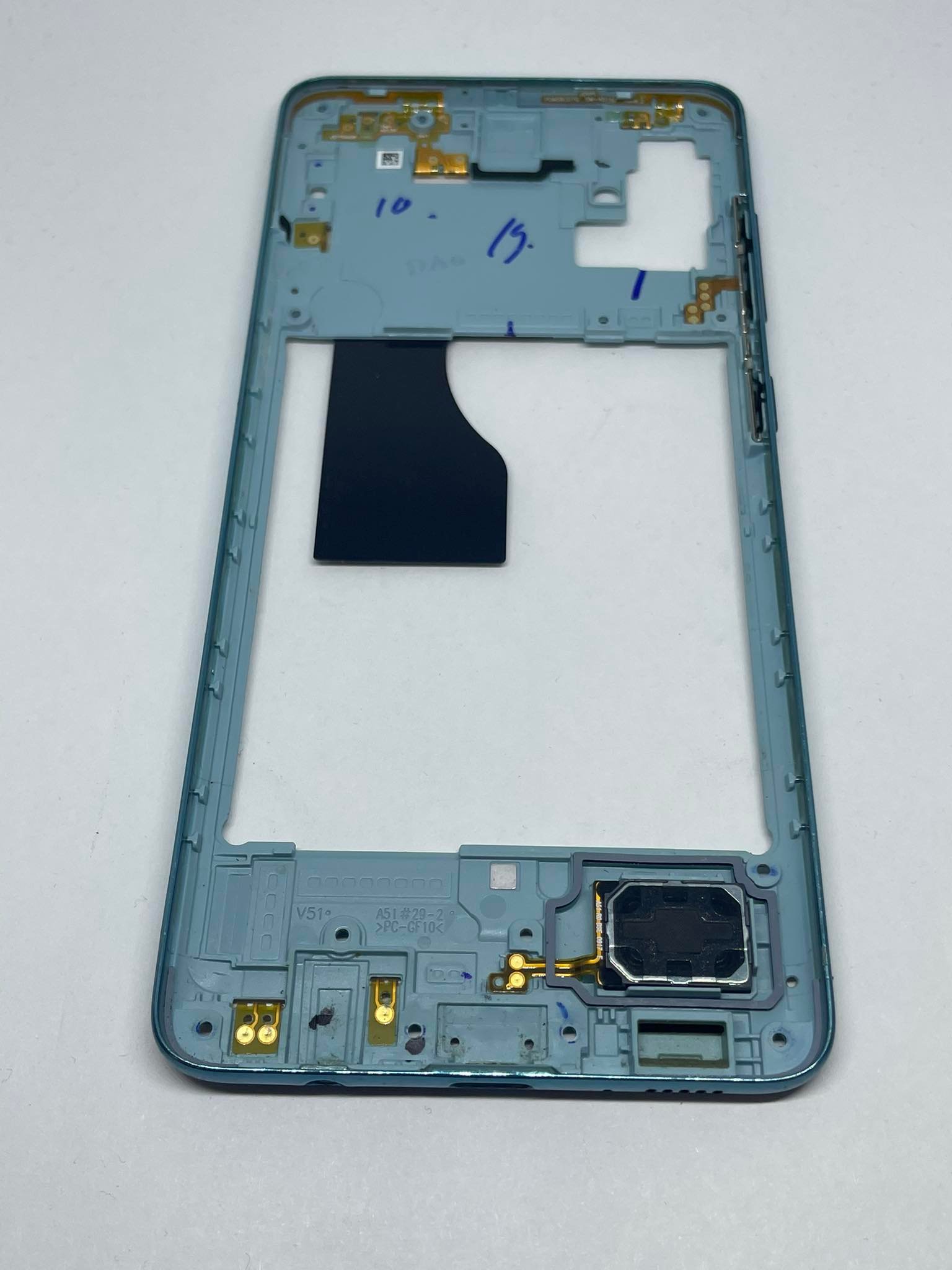 Средна рамка за Samsung Galaxy A51 blue употребявана