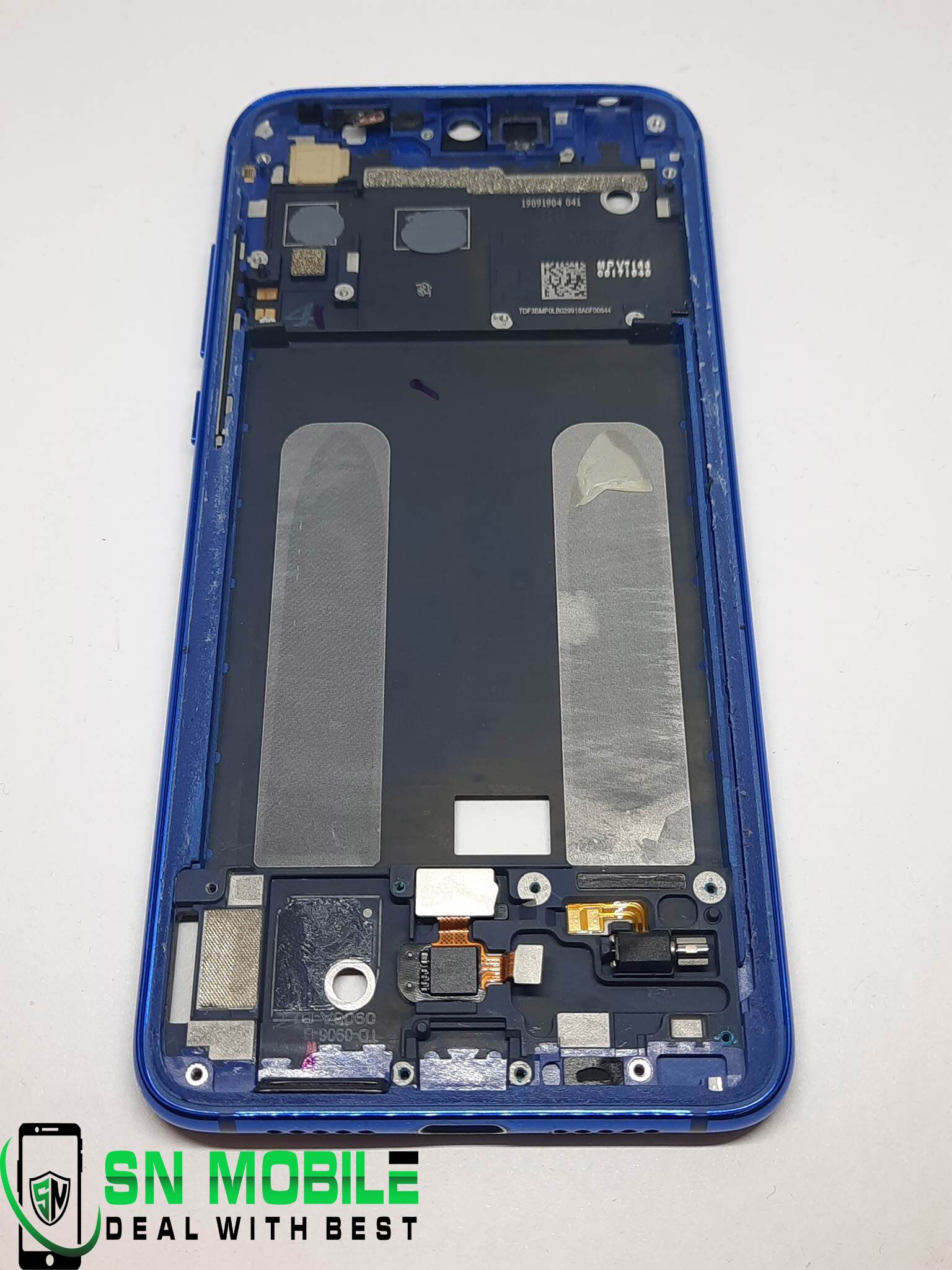 Рамка за дисплей за Xiaomi Mi 9 Lite син употребявана - Image 2